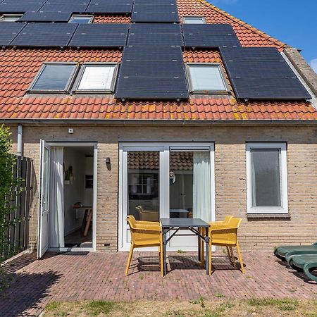 Appartementenhotel Tjermelan Terschelling Oosterend  Exterior photo