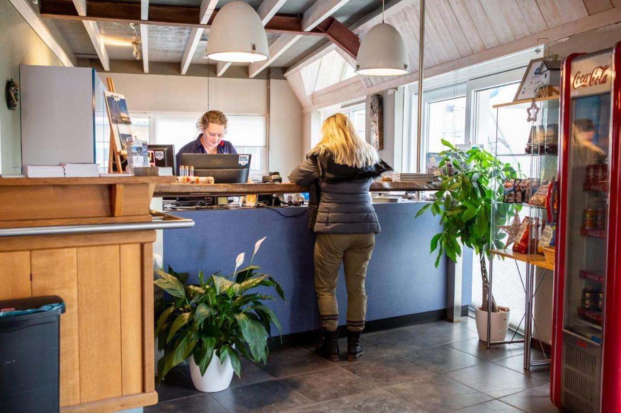 Appartementenhotel Tjermelan Terschelling Oosterend  Exterior photo