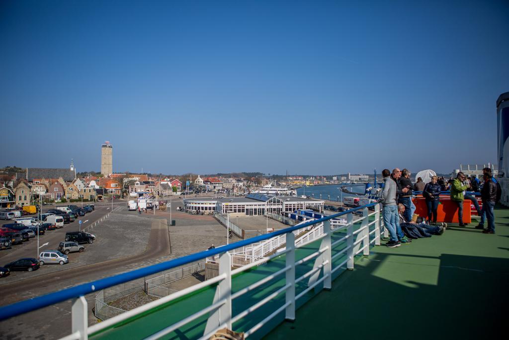 Appartementenhotel Tjermelan Terschelling Oosterend  Exterior photo