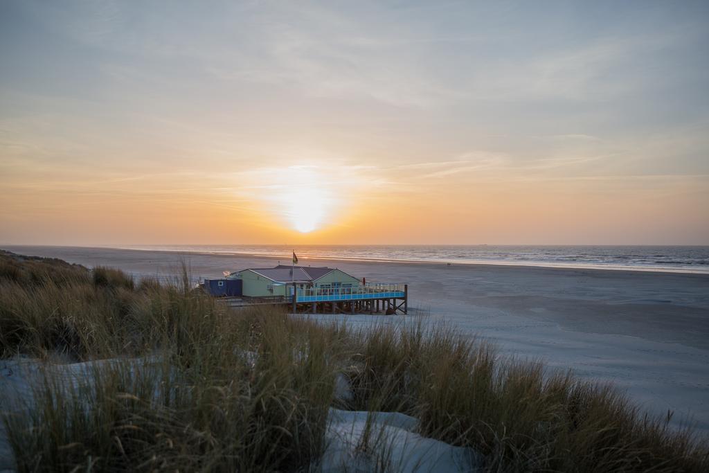 Appartementenhotel Tjermelan Terschelling Oosterend  Exterior photo